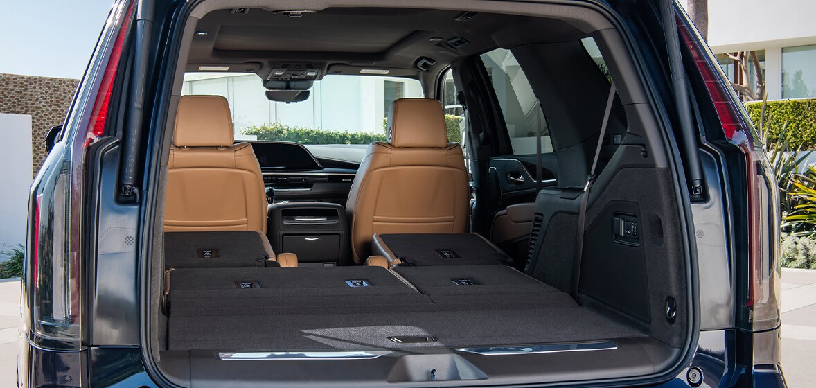 Camioneta de lujo, Cadillac Escalade 2024 con gran capacidad de carga